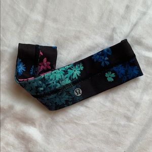 Lululemon floral headband